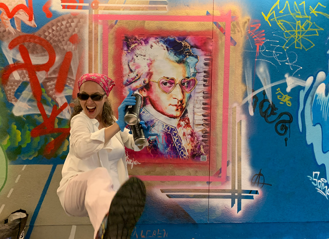 Graffiti vom Kunstprojekt Mozart 270 in Salzburg vom Pop Art Künstler Delizia aus Tirol